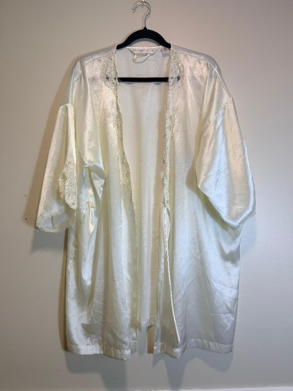 Vintage Victoria's Secret Ivory Satin Lace Robe, O/S, Bridal Kimono